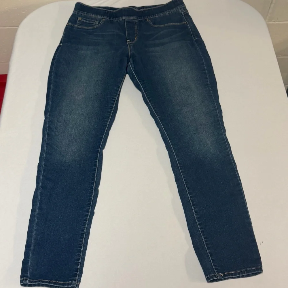 Levi’s Signature Gold Dark Blue Pull On-Skinny Jeans-Mid Rise-Shaping-Size 12L - Picture 1 of 14